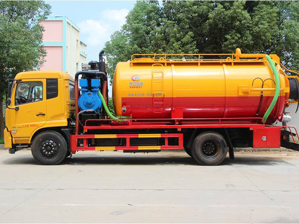 國六東風(fēng)天錦清洗吸污車（帶副發(fā)）