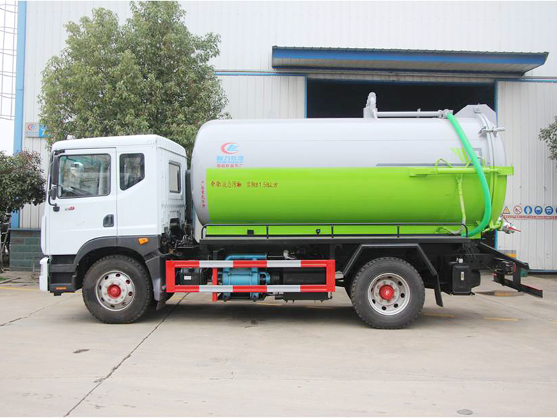 國(guó)六東風(fēng)D9吸污車(chē)（康機(jī)）