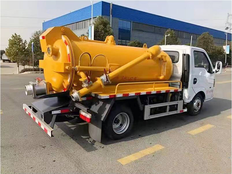 國六途逸藍(lán)牌2方吸污車