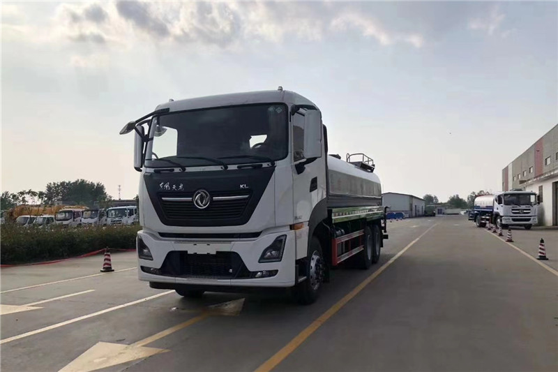 東風(fēng)天龍后八輪20噸噴霧車(chē)，國(guó)六綠化噴灑車(chē)