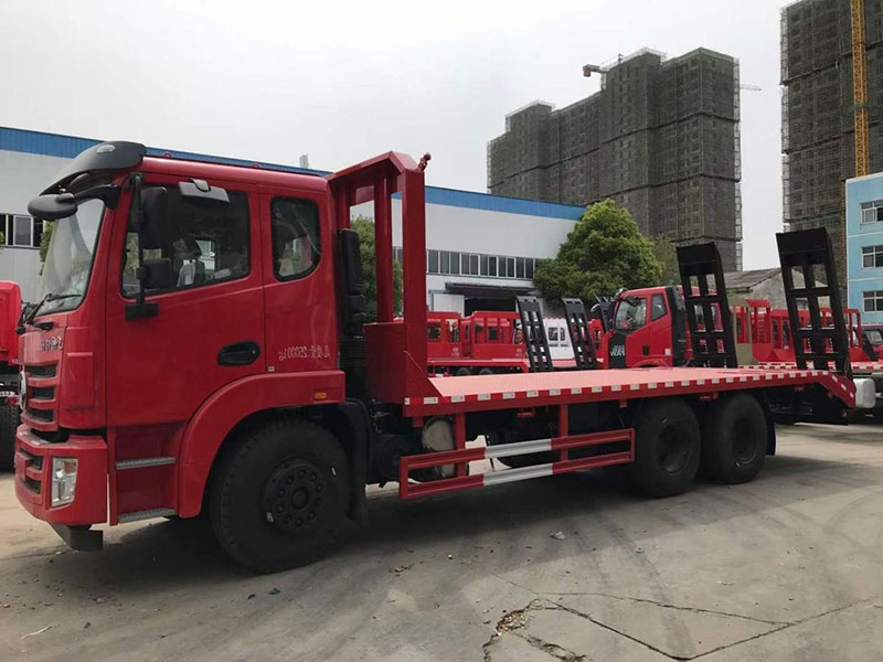 國六東風(fēng)錦程后八輪平板運輸車