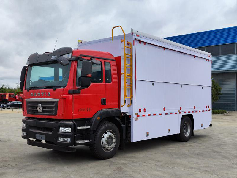 程力牌CL5180XBX6ABZ型被服洗滌車(chē)