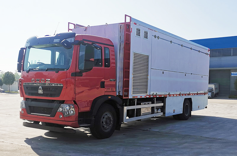 程力牌CL5160XBX6BZ型被服洗滌車(chē)