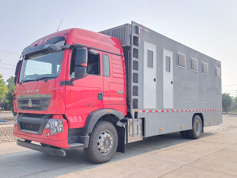 程力牌CL5180XCS6BZX型廁所車
