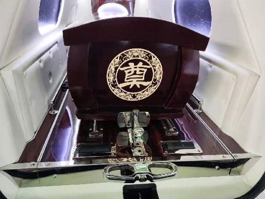凱迪拉克殯儀車